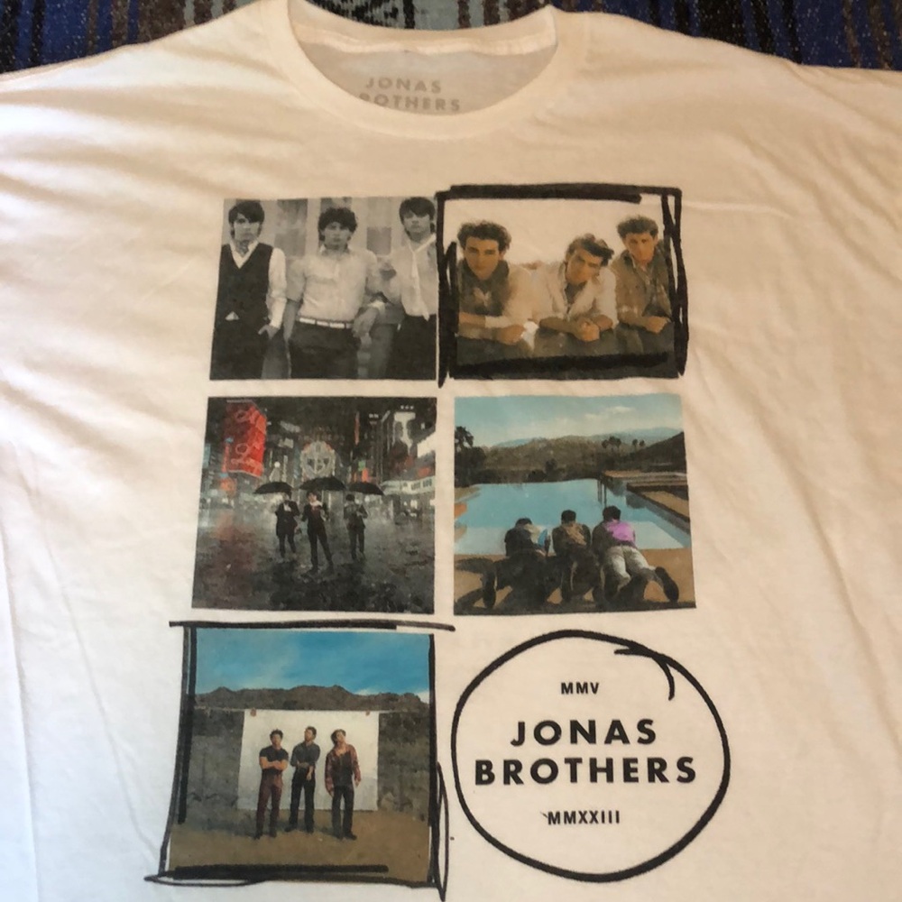 Jonas Brothers Concert Tour Tee Shirt